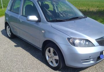 Mazda 2 104.064 km 2.850 &euro; Cuxhaven 27478