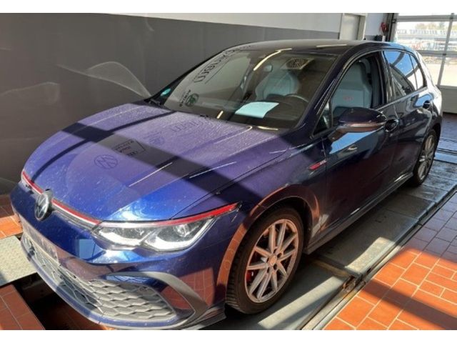 VW Golf 51.782 km 28.904 &euro; Cuxhaven 27472