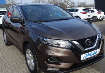 Nissan Qashqai 53.173 km 13.990 &euro; Cuxhaven 27472