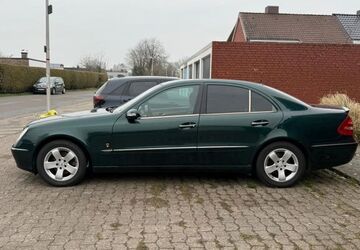 Mercedes-Benz E 220 265.000 km 4.500 &euro; Geestland 27607