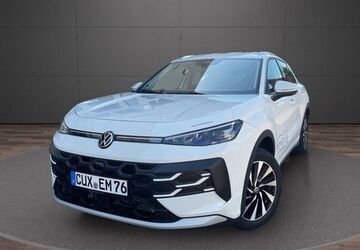 VW T-Roc 2.641 km 36.907 &euro; Cuxhaven 27472