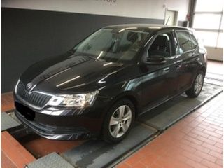Skoda Fabia 72.518 km 8.904 &euro; Cuxhaven 27472