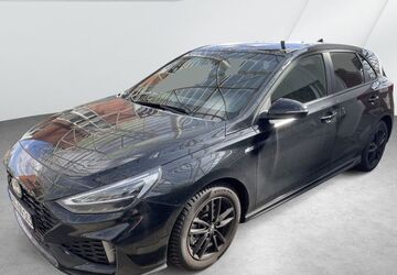 Hyundai i30 2.500 km 30.990 &euro; Cuxhaven 27472