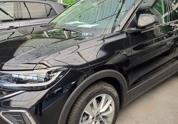 VW T-Cross 1.009 km 27.990 &euro; Otterndorf 21762