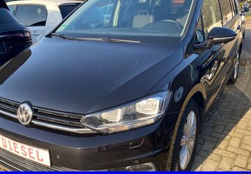 VW Touran 153.730 km 19.990 &euro; Cadenberge 21781